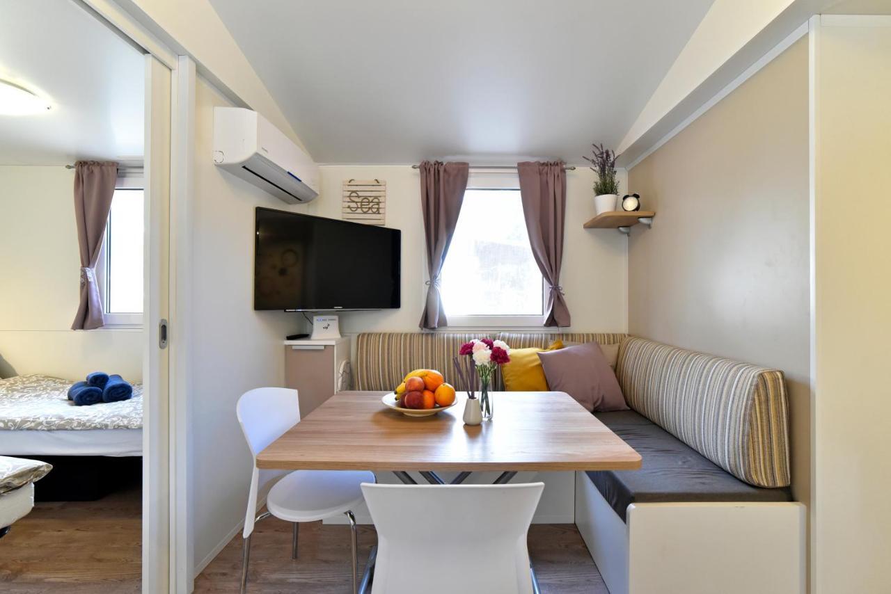 Mobile Home Posidonija Biograd Na Moru Εξωτερικό φωτογραφία